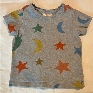 Hanna Andersson Gray Tee with Stars and Moons